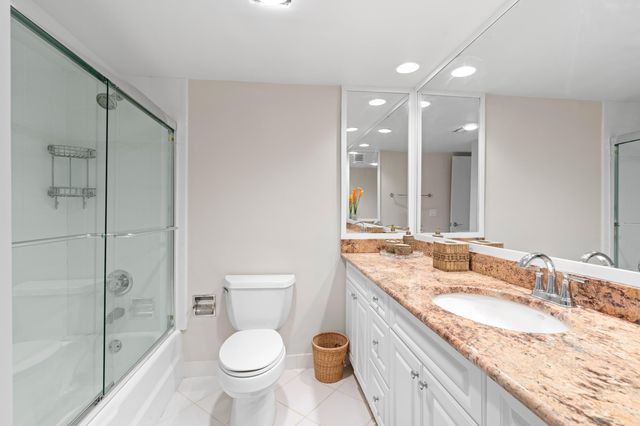 1180 S Ocean 0044, Boca Raton, FL 33432