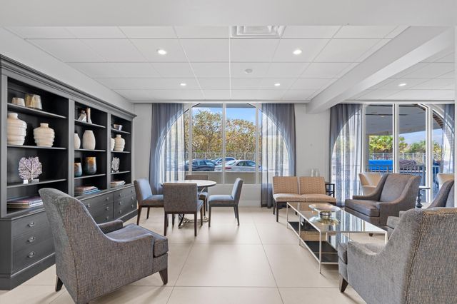 1180 S Ocean 0044, Boca Raton, FL 33432