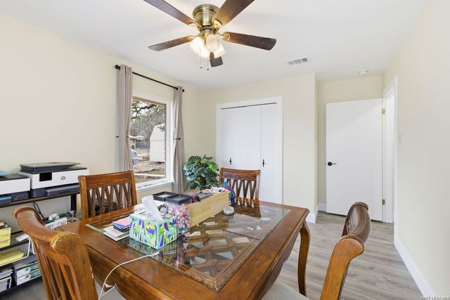 819 Pecan St., Blanco, TX 78606