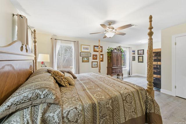 819 Pecan St., Blanco, TX 78606