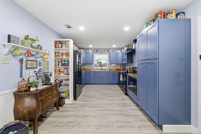 819 Pecan St., Blanco, TX 78606