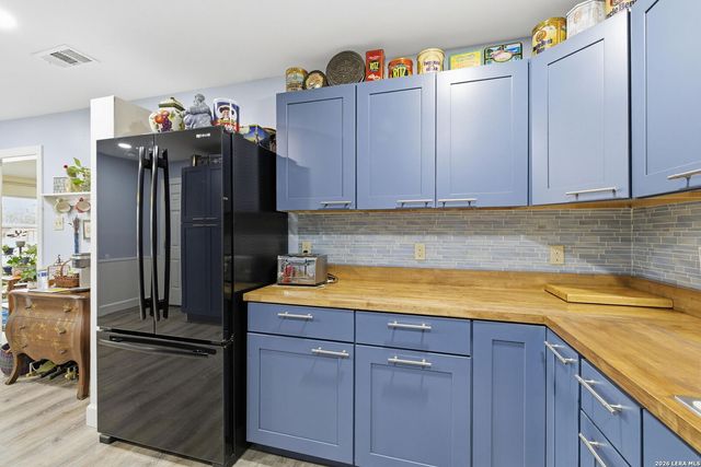 819 Pecan St., Blanco, TX 78606