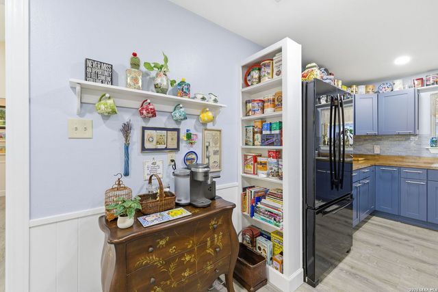 819 Pecan St., Blanco, TX 78606