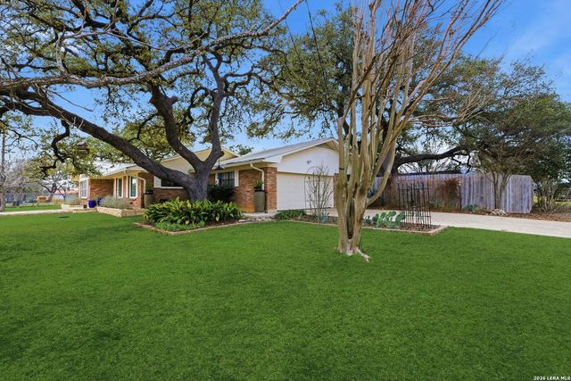 819 Pecan St., Blanco, TX 78606