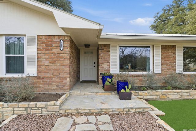 819 Pecan St., Blanco, TX 78606