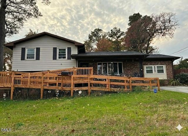 4642 Cheltenham Road, Fayetteville, NC 28304