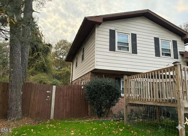 4642 Cheltenham Road, Fayetteville, NC 28304