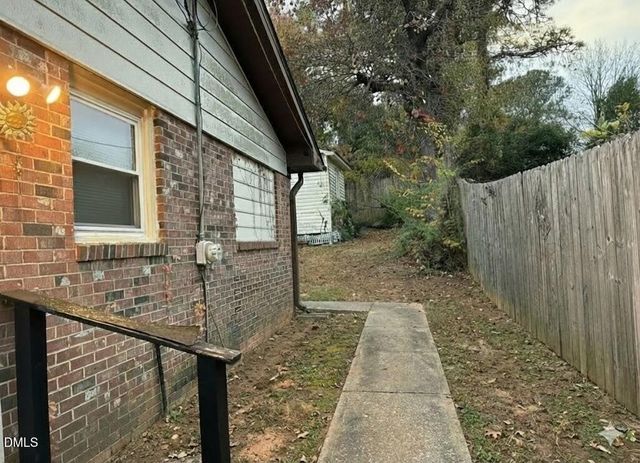 4642 Cheltenham Road, Fayetteville, NC 28304