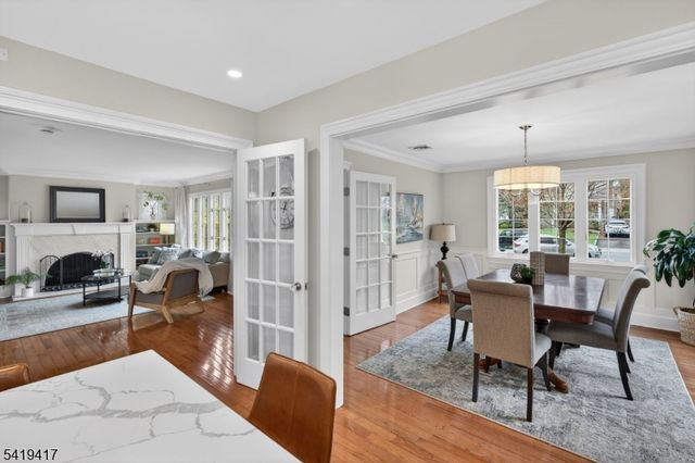 20 Parkview Dr, Millburn Twp., NJ 07041