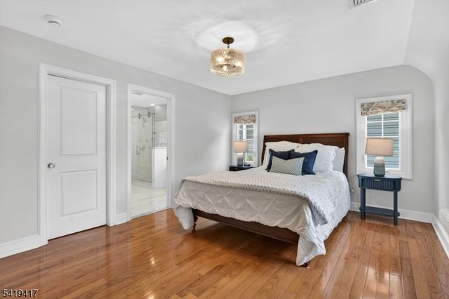 20 Parkview Dr, Millburn Twp., NJ 07041