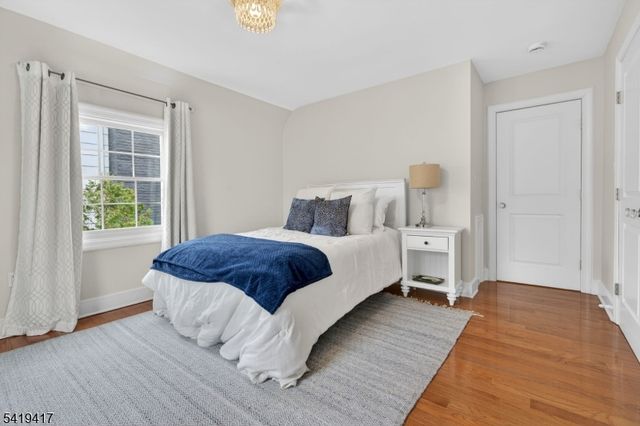 20 Parkview Dr, Millburn Twp., NJ 07041