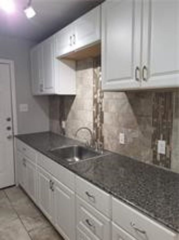 815 Ohio Ave, Corpus Christi, TX 78404 — photo 4