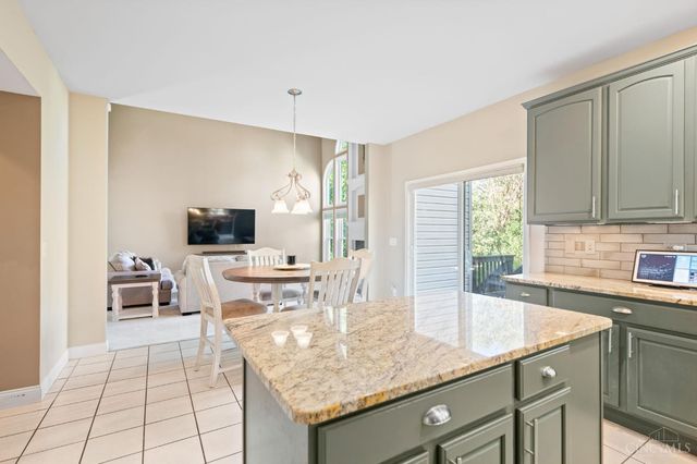 6875 Stonehedge Circle, Goshen Twp, OH 45140