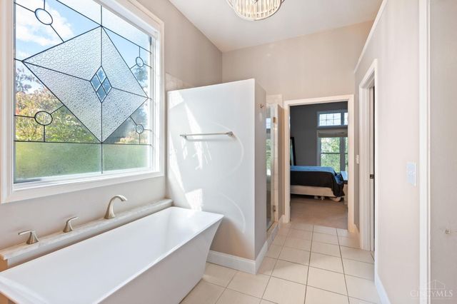 6875 Stonehedge Circle, Goshen Twp, OH 45140