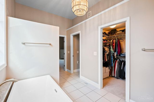 6875 Stonehedge Circle, Goshen Twp, OH 45140