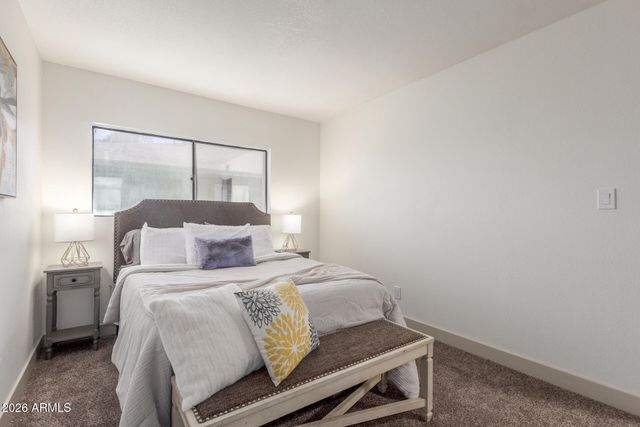 286 W PALOMINO Drive 26, Chandler, AZ 85225