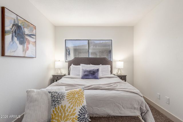 286 W PALOMINO Drive 26, Chandler, AZ 85225