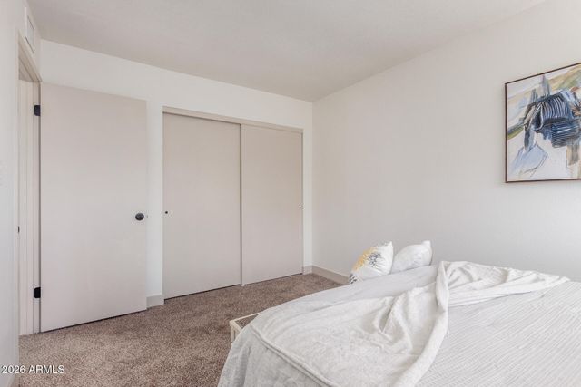 286 W PALOMINO Drive 26, Chandler, AZ 85225