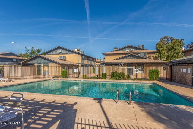 286 W PALOMINO Drive 26, Chandler, AZ 85225