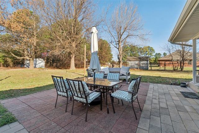 3881 Wild Canary Drive, Choctaw, OK 73020