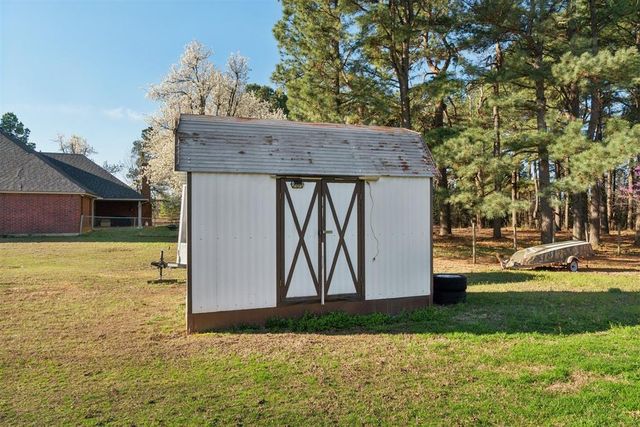 3881 Wild Canary Drive, Choctaw, OK 73020