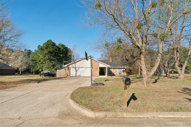 3881 Wild Canary Drive, Choctaw, OK 73020