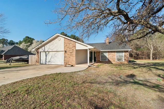 3881 Wild Canary Drive, Choctaw, OK 73020