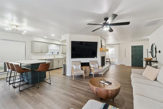 3881 Wild Canary Drive, Choctaw, OK 73020