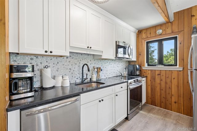 113 Duryea Avenue, Montauk, NY 11954