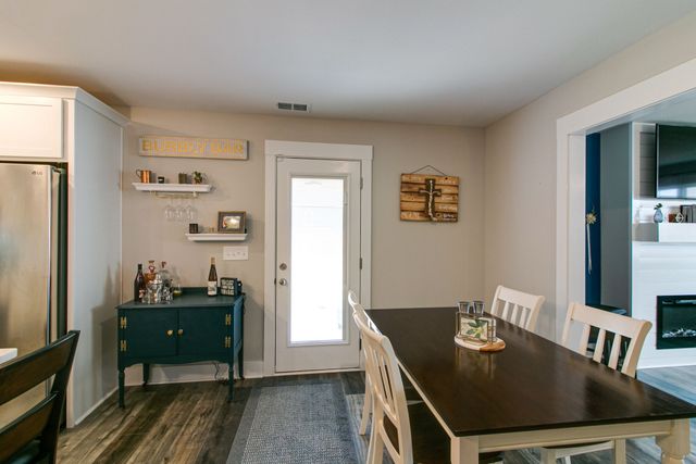 210 Geneva Ln, Clarksville, TN 37040