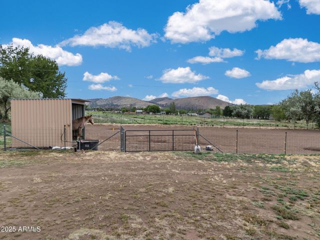 5545 E ATKINSON Road, Flagstaff, AZ 86004