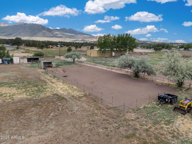 5545 E ATKINSON Road, Flagstaff, AZ 86004