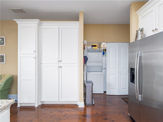 452 Adams Street, Darien, GA 31305