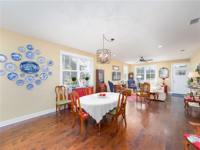 452 Adams Street, Darien, GA 31305