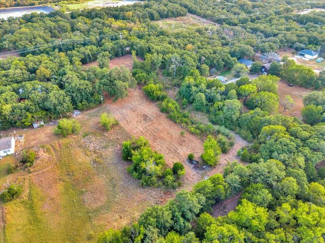 1709 Fox Lane, Burleson, TX 76028