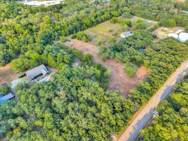 1709 Fox Lane, Burleson, TX 76028