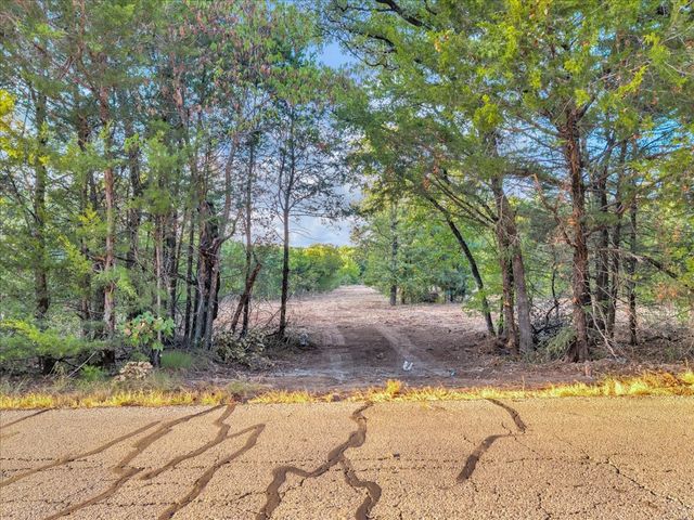 1709 Fox Lane, Burleson, TX 76028
