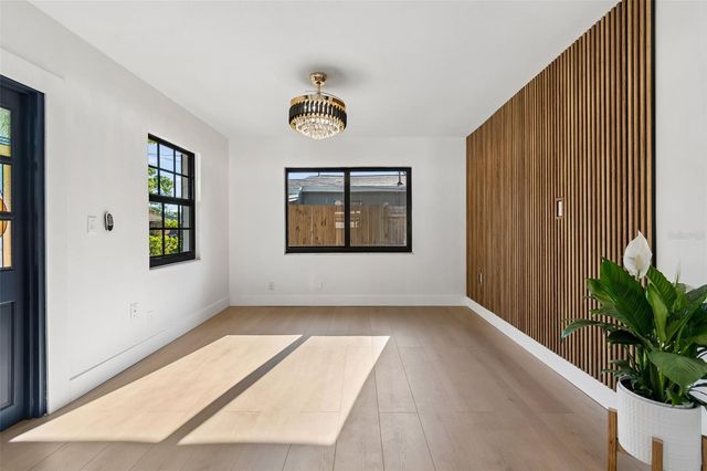 4512 W ROGERS AVENUE, Tampa, FL 33611