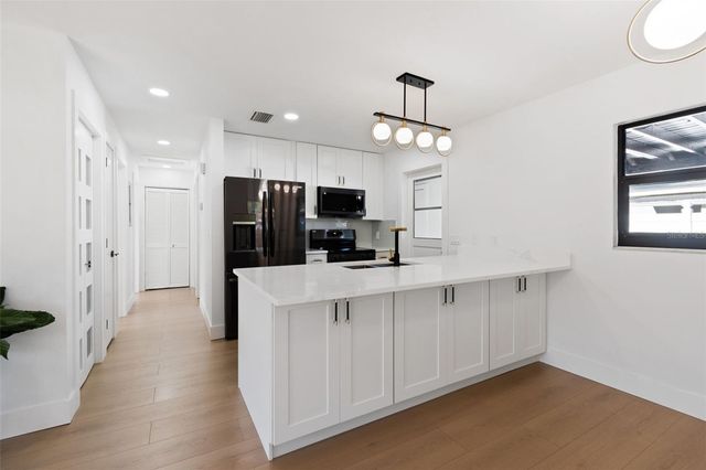 4512 W ROGERS AVENUE, Tampa, FL 33611