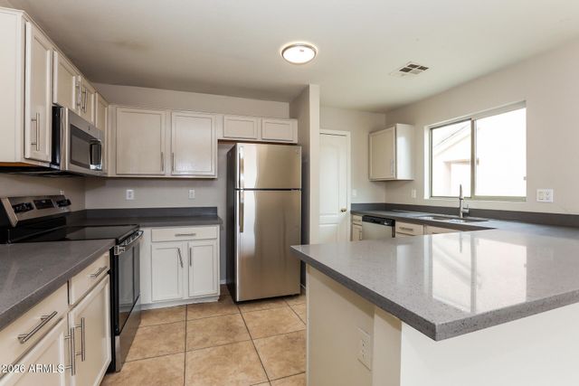6776 E QUIET RETREAT Drive, Florence, AZ 85132