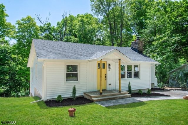 8 Shawondasee Rd, Vernon Twp., NJ 07422