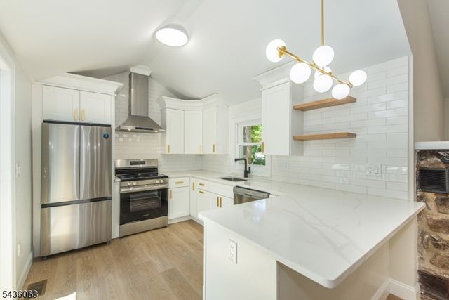 8 Shawondasee Rd, Vernon Twp., NJ 07422