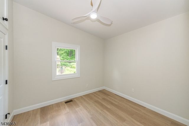 8 Shawondasee Rd, Vernon Twp., NJ 07422