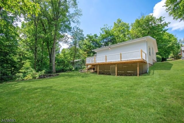 8 Shawondasee Rd, Vernon Twp., NJ 07422
