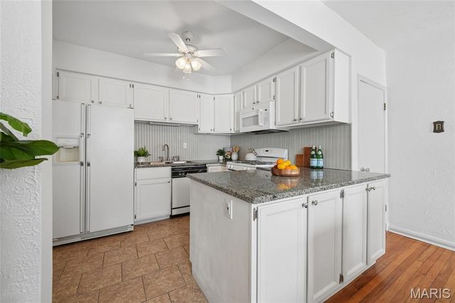 1121 Ralph Terrace, St Louis, MO 63117