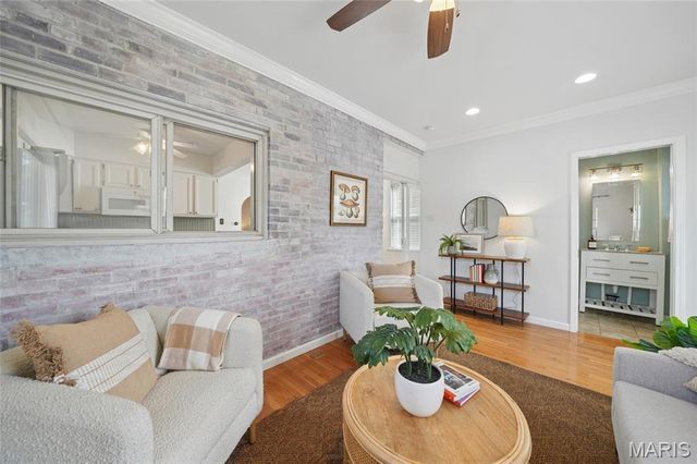 1121 Ralph Terrace, St Louis, MO 63117