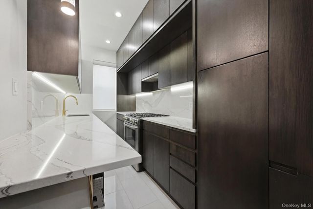 1500 Ocean Parkway 1A, Brooklyn, NY 11230