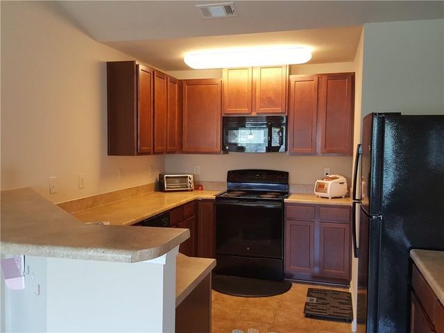 805 Pleasant Hill NW Road 330, Lilburn, GA 30047