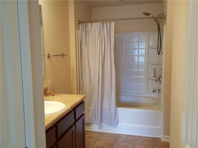 805 Pleasant Hill NW Road 330, Lilburn, GA 30047