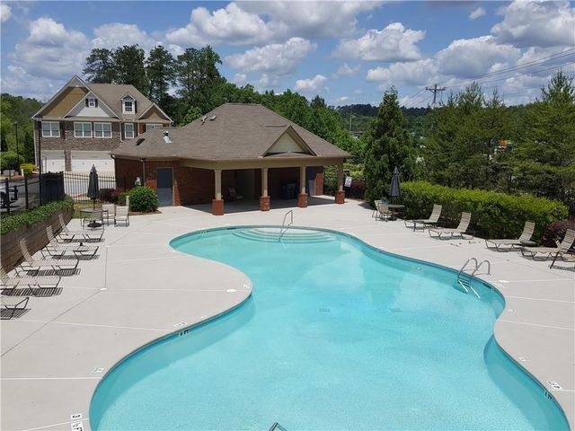 805 Pleasant Hill NW Road 330, Lilburn, GA 30047